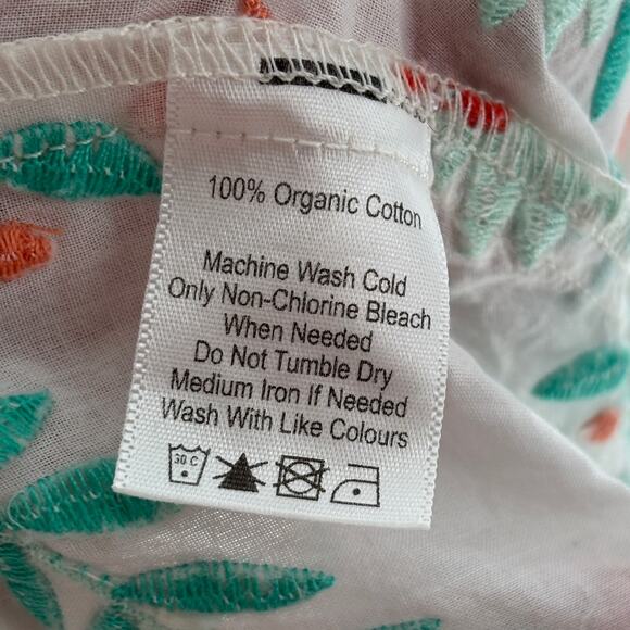 Amour Vert White Jeanne Bouquet Floral Embroidered Cotton Blouse - Picture 12 of 12